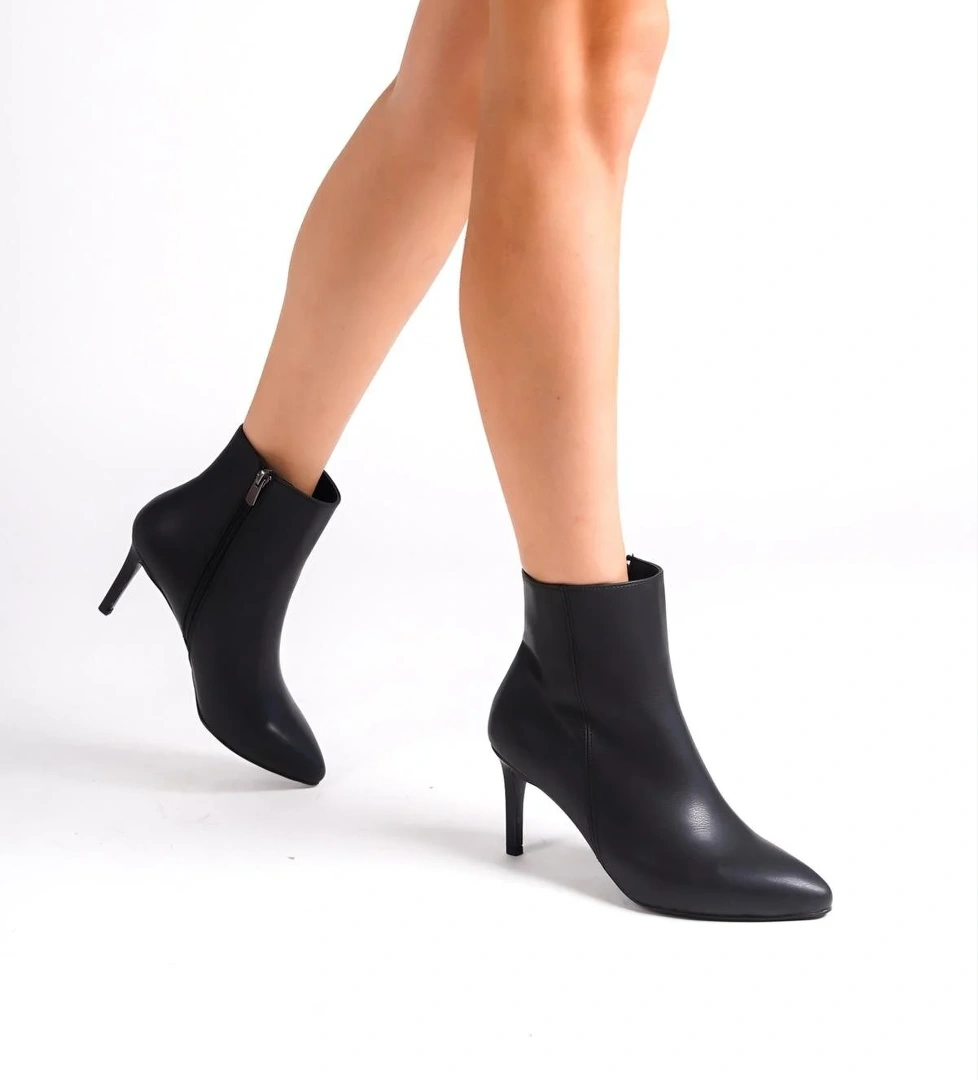 Modabuymuş Nairobi Mat İnce Topuklu Klasik Bot model görseli