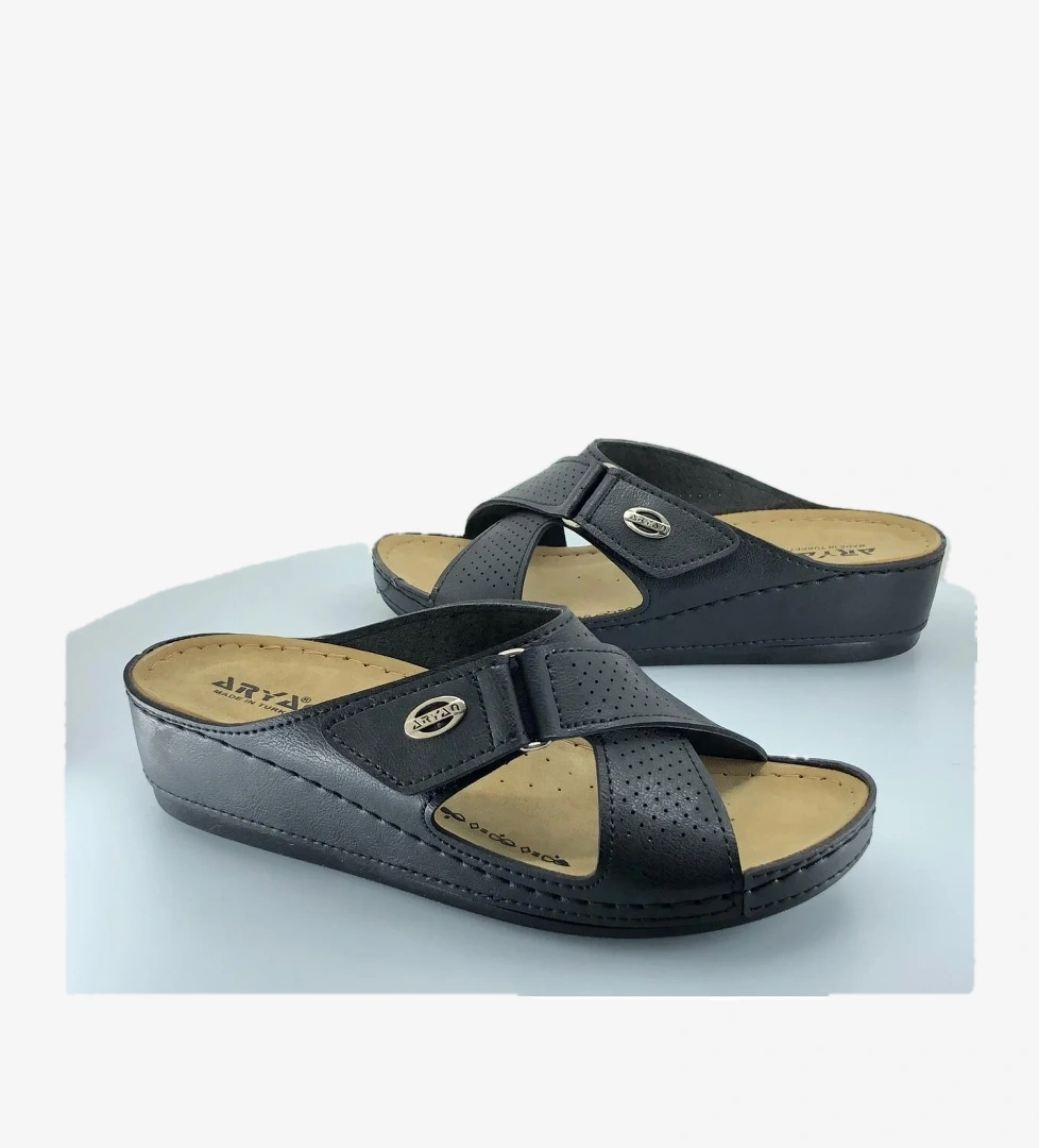 Aryan 09-376 Kadın Ortapedic Terlik model görseli