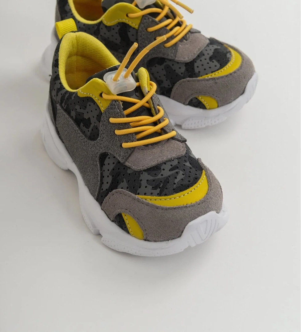 Erkek Çocuk Gri Ortopedik Destekli Spor Ayakkabı