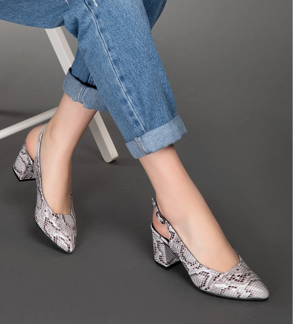 Gondol Kadın Hakiki Deri Yılan Desenli Topuklu Ayakkabı şhn.709