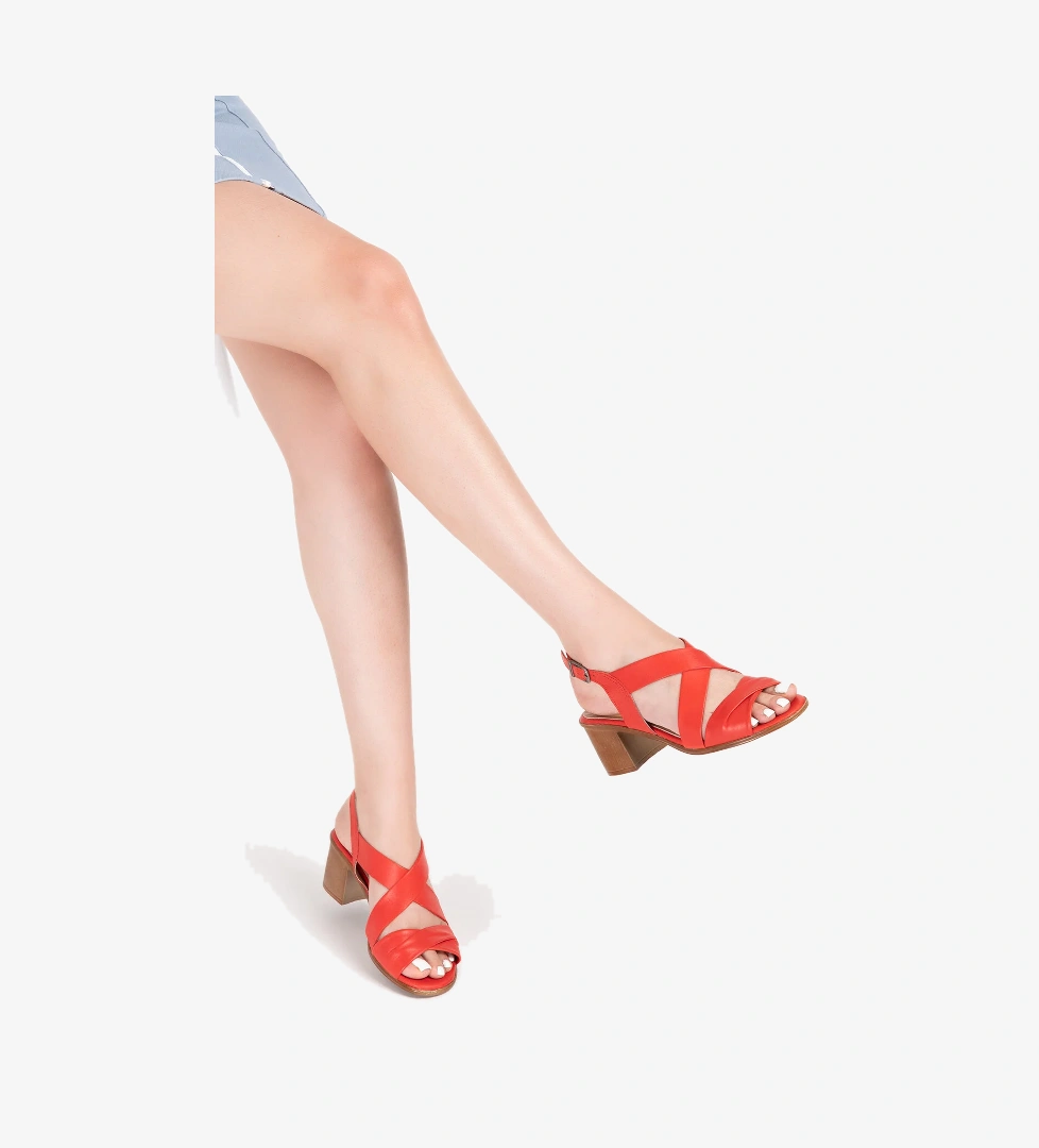 Gondol Kundura Gondol Hakiki Deri Topuklu Sandalet Iz.635 model görseli