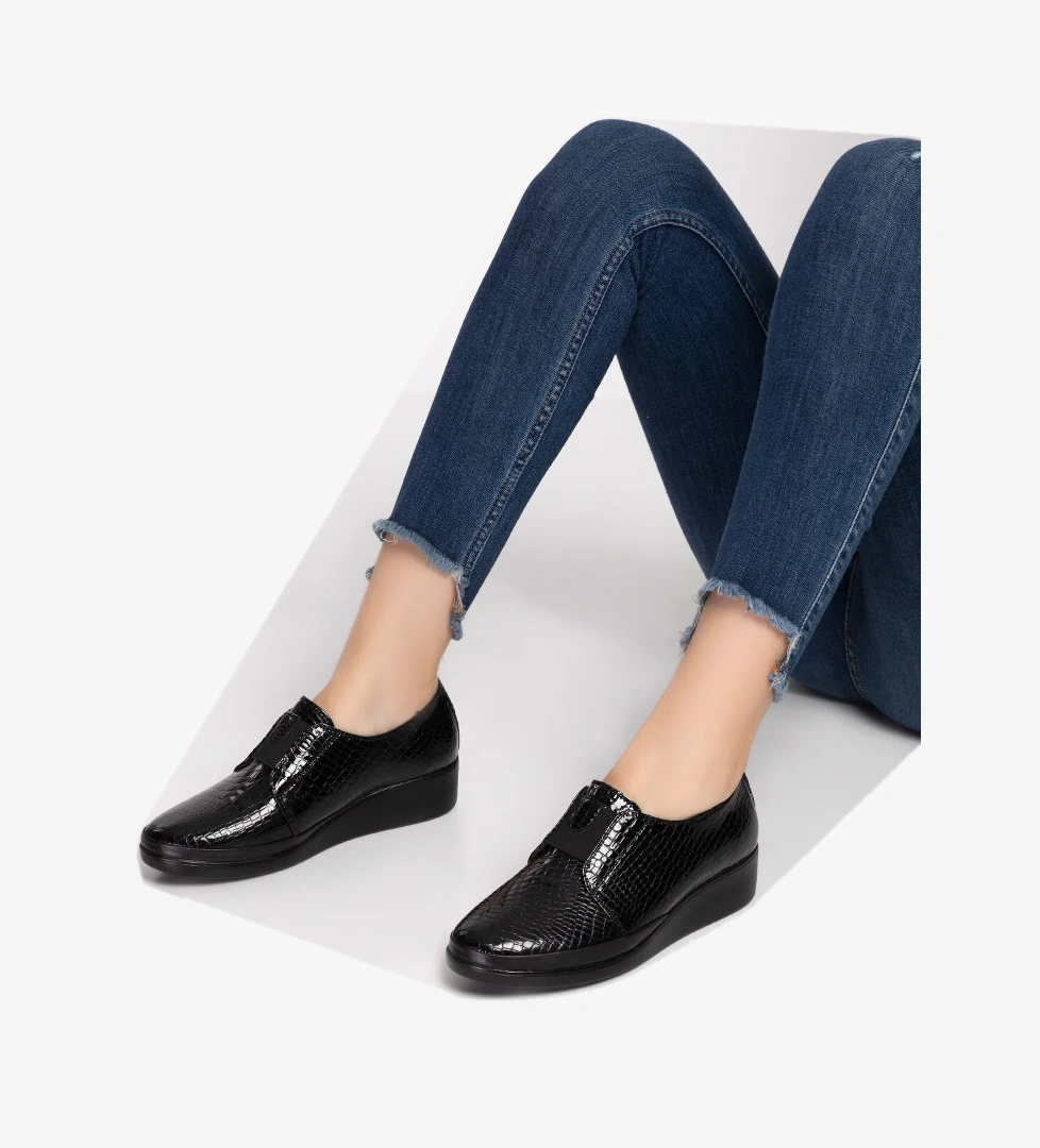 Gondol Kundura Gondol Kadın Hakiki Deri Anatomik Taban Rahat Ayakkabı Elnr.1201-1 model görseli