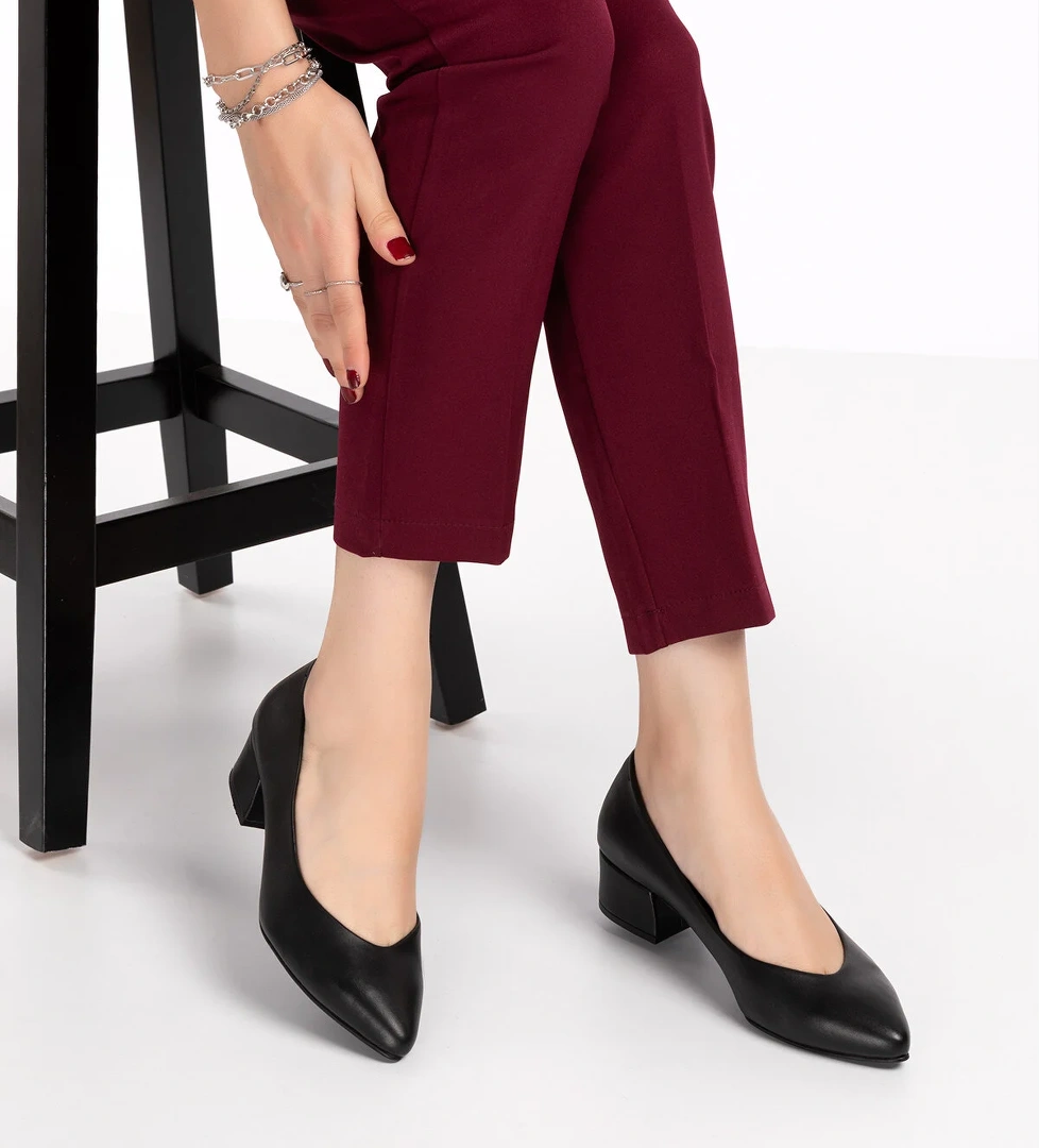 Gondol Kadın Hakiki Deri Topuklu Hostes Ayakkabısı şhn.801