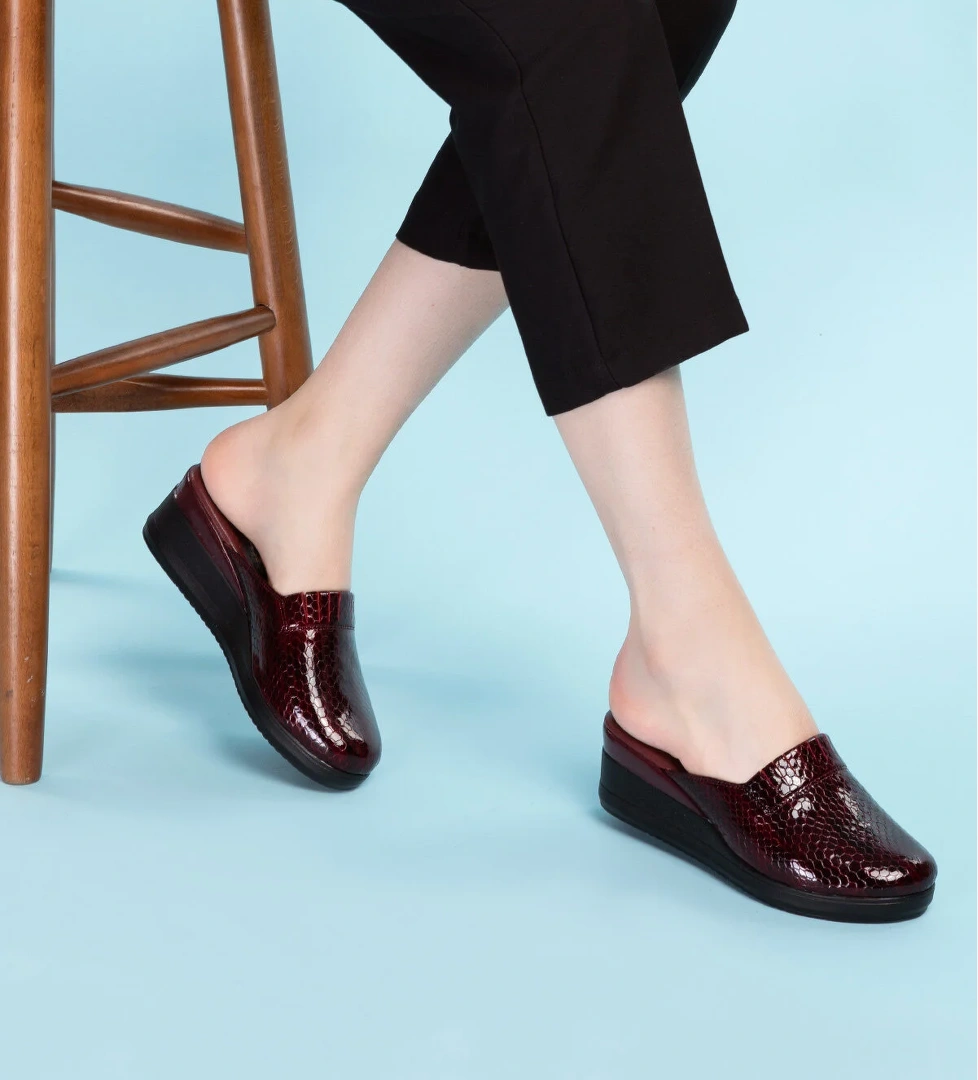 Gondol Kadın Hakiki Deri Dolgu Topuk Sabo Terlik özl.906YT