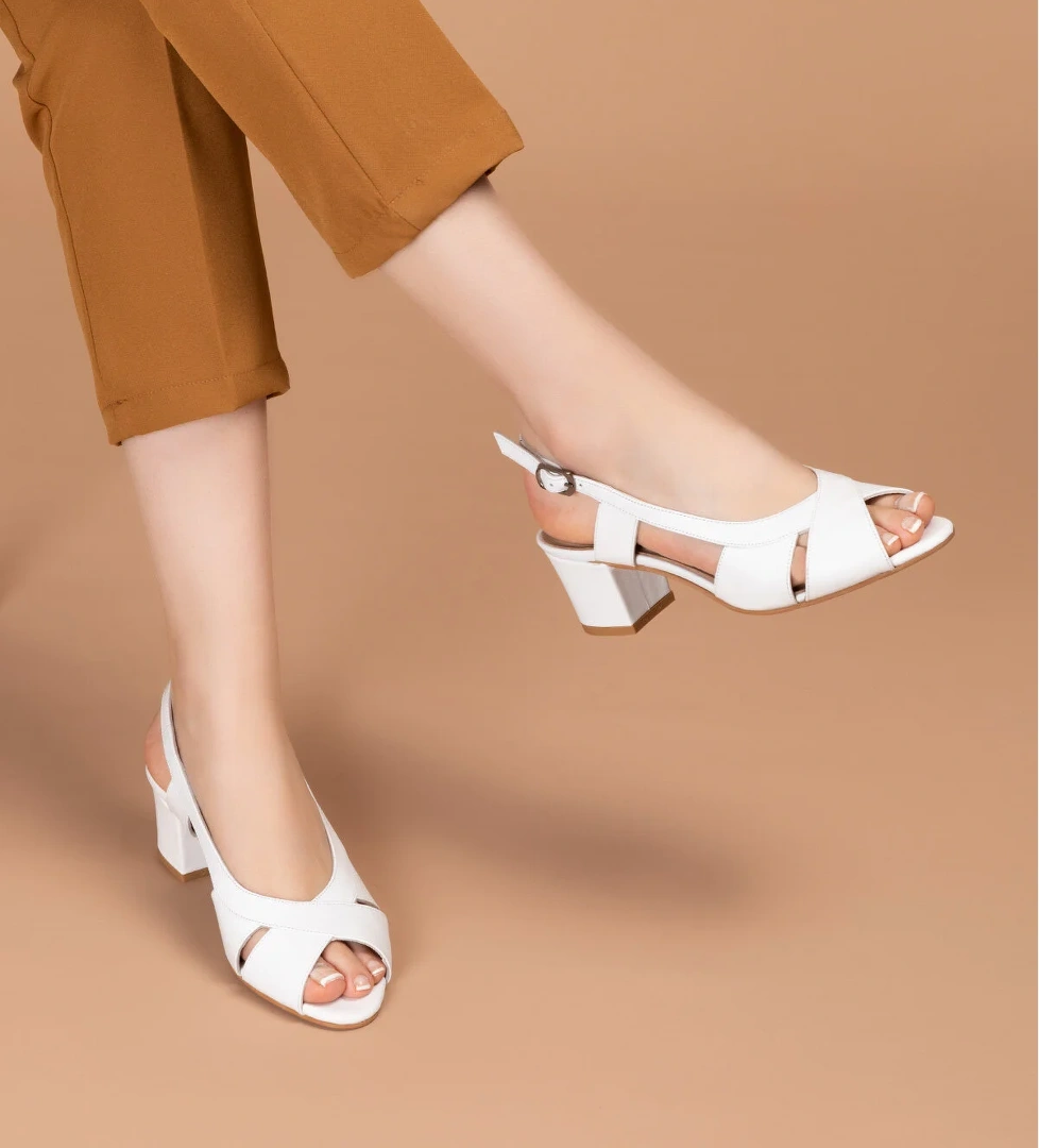 Gondol Kadın Hakiki Deri Klasik Topuklu Ayakkabı şhn.729