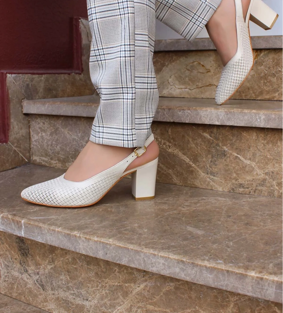 Fast Step Hakiki Deri Kadın Kalın Topuklu Ayakkabı 064za360 model görseli