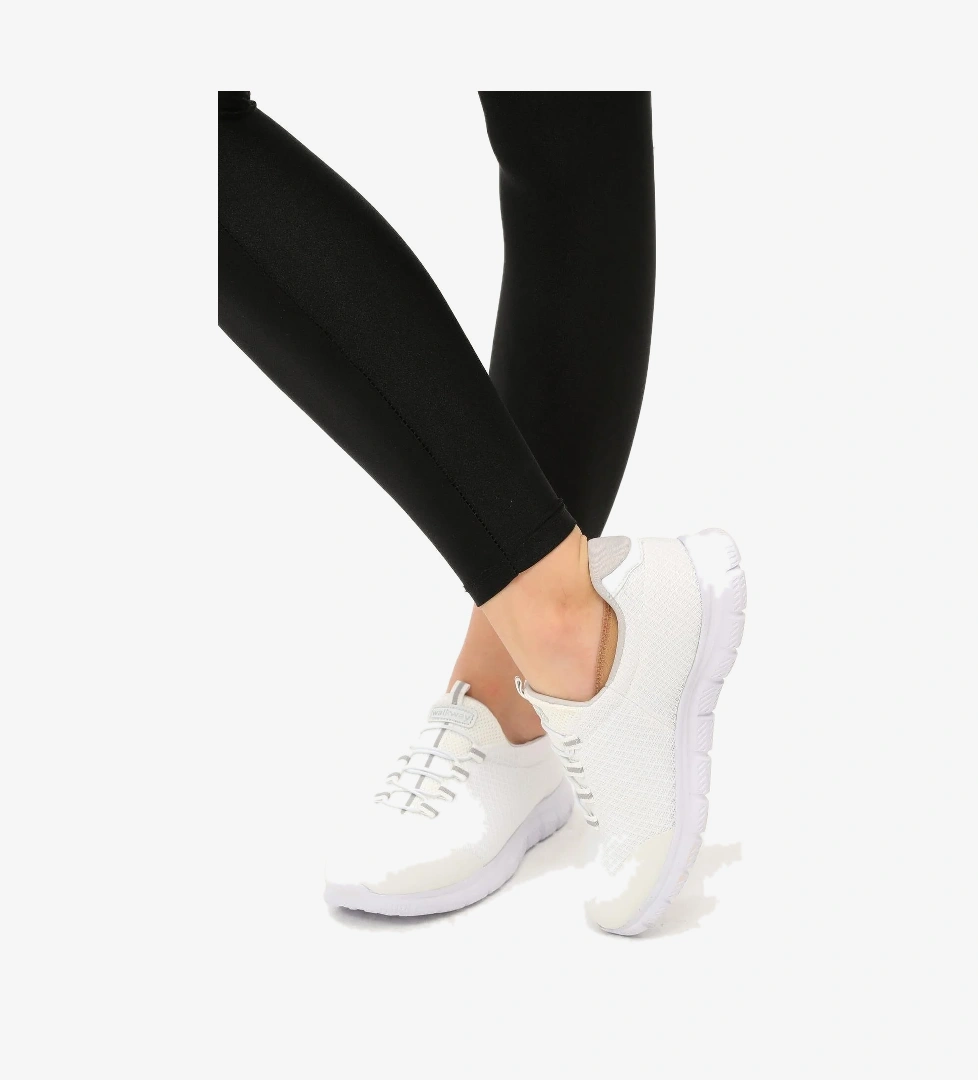 Flexible Beyaz-Gümüş Kadın Spor Ayakkabı