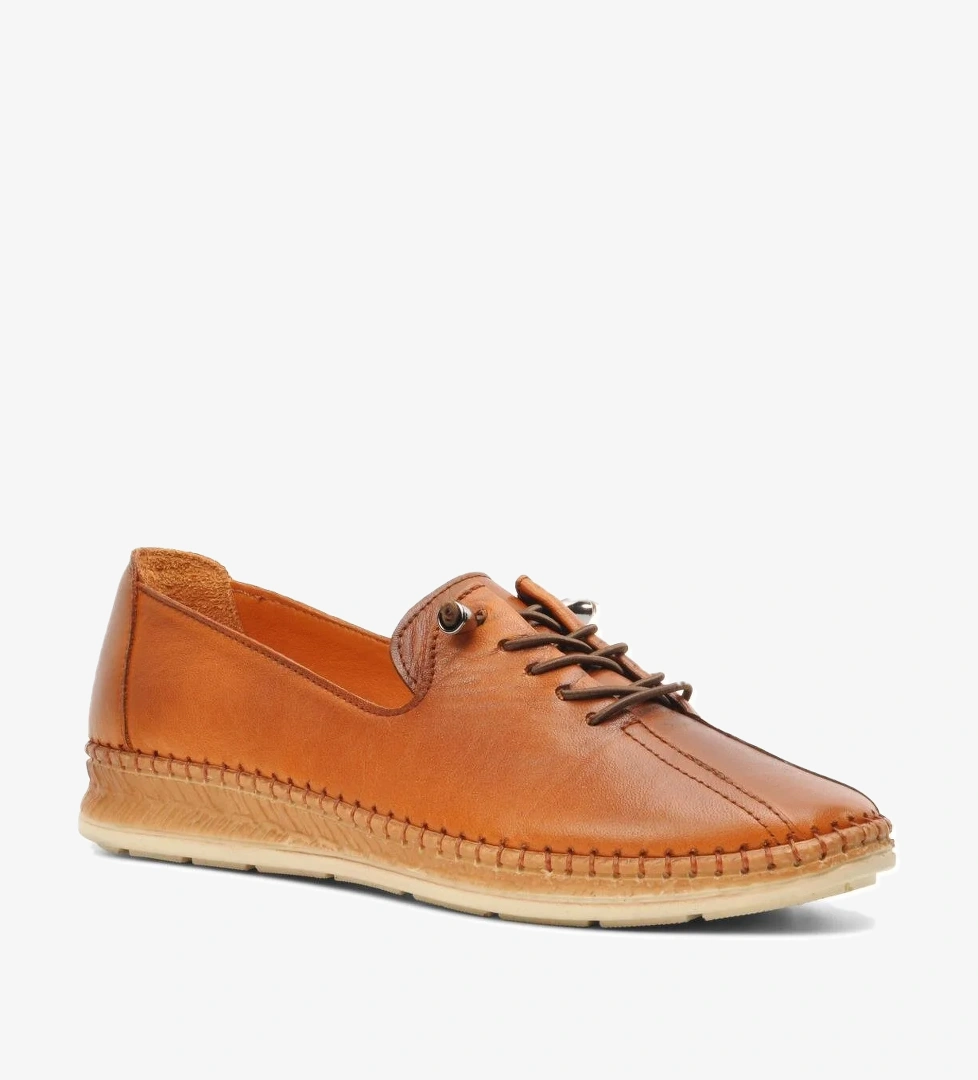 Voyager 8786 Bej Hakiki Deri Kadın Günlük Ayakkabı model görseli