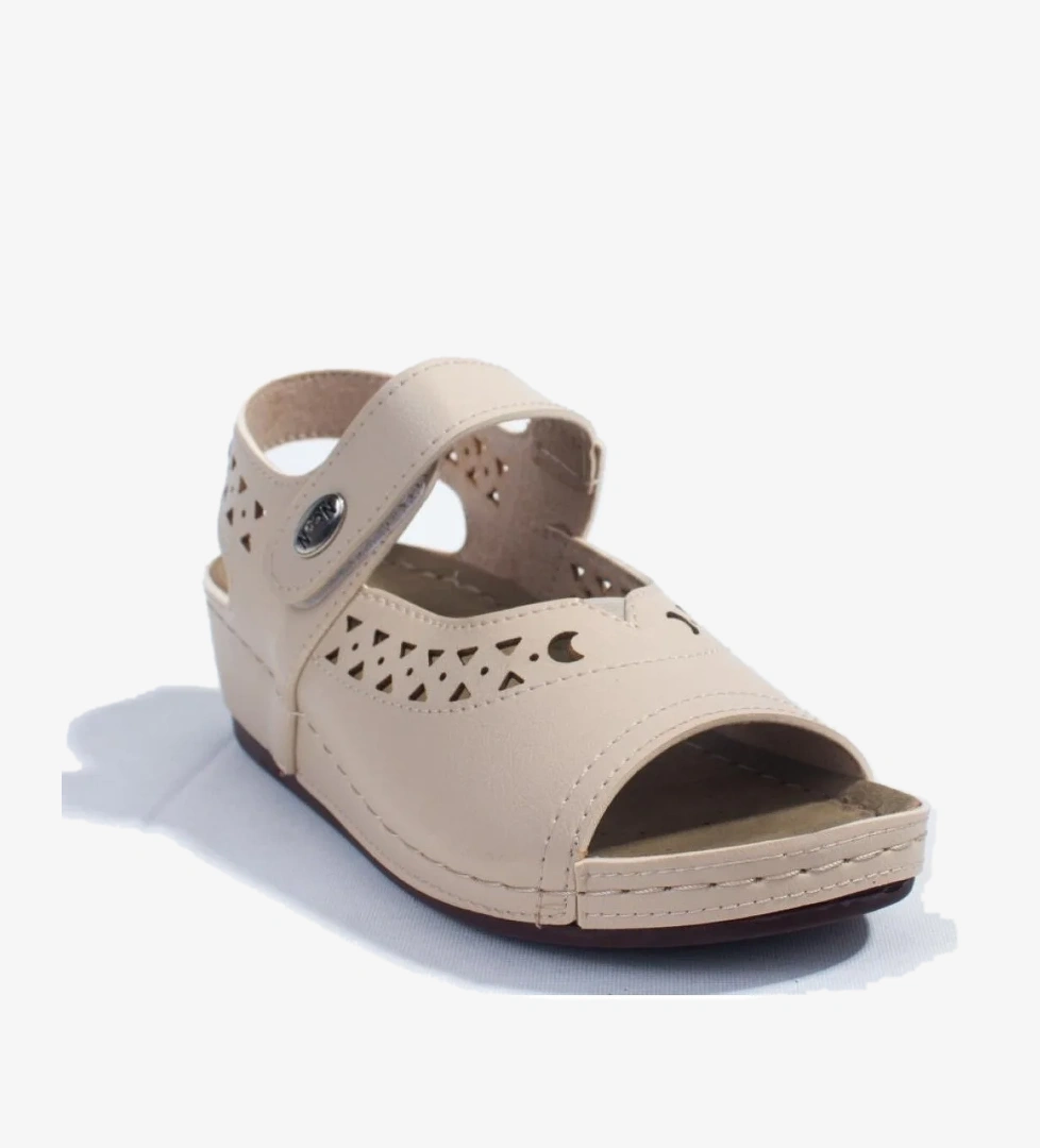 Dagoster Dza37-1818 Bej Siyah Günlük Ortopedik Kadınsandalet Kadın Sandalet model görseli