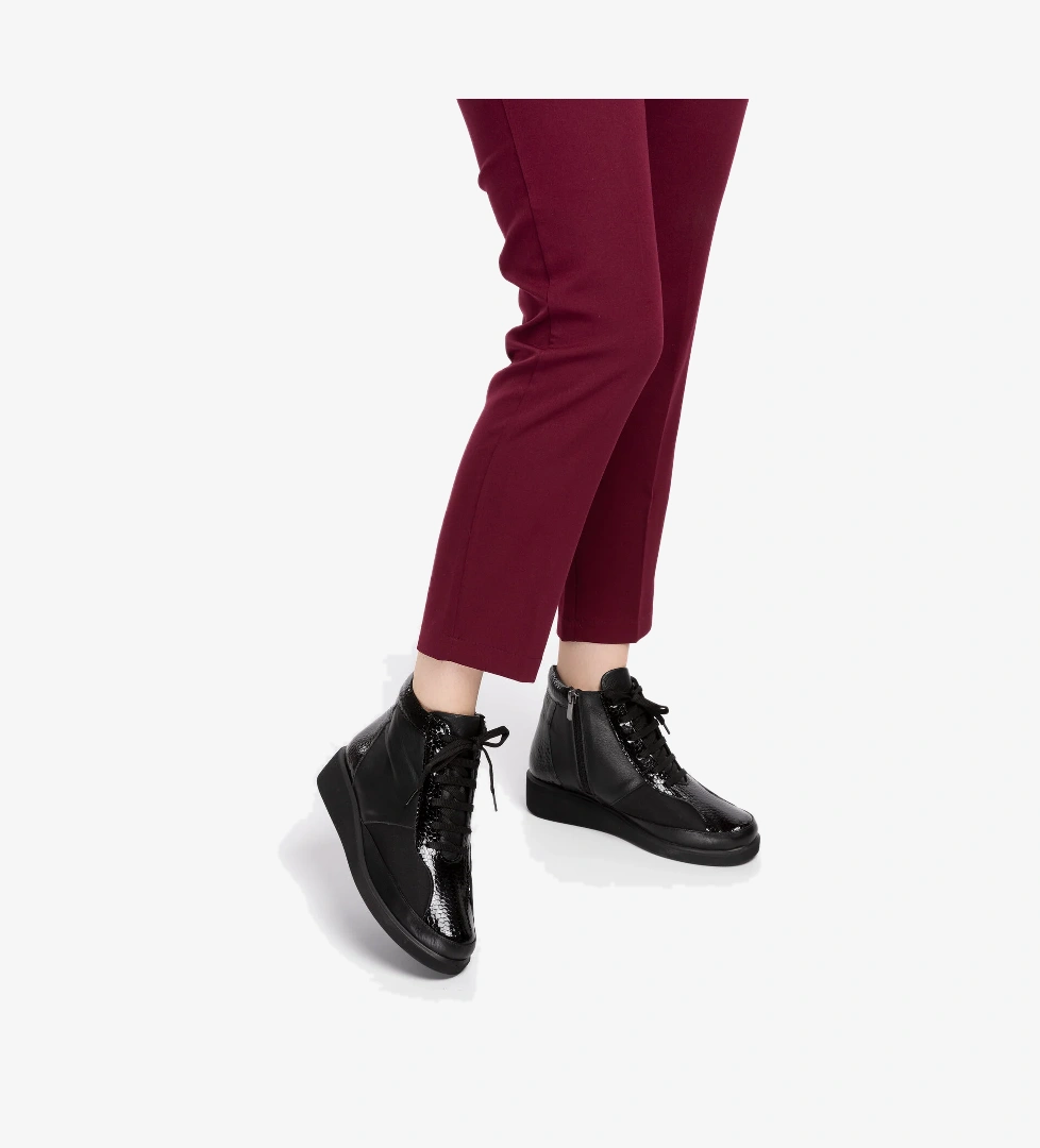 Gondol Hakiki Deri Anatomik Taban Kemik Çıkıntısına Özel Bot ert.3870