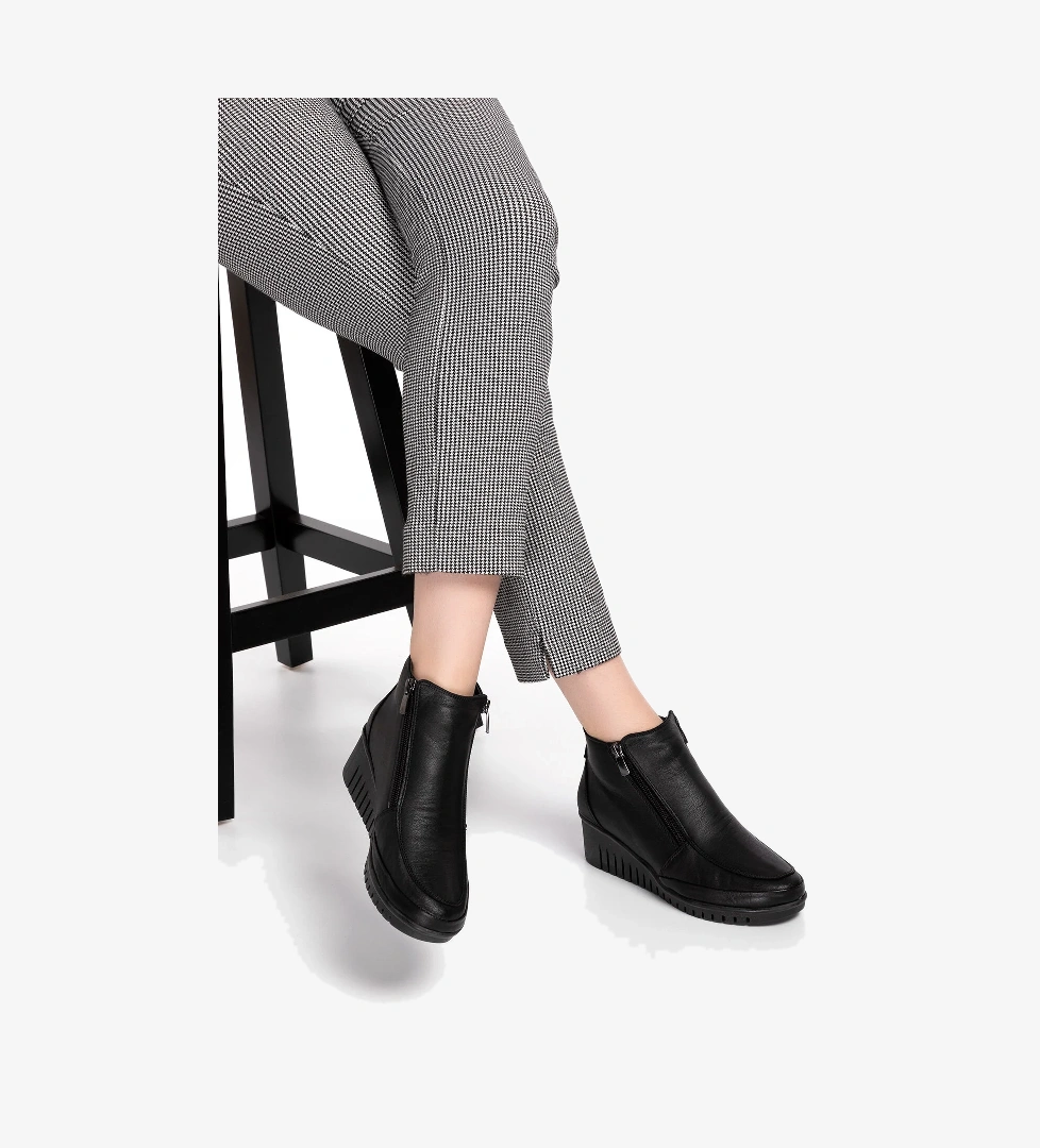 Gondol Kundura Gondol Kadın Hakiki Deri Çift Fermuarlı Kolay Giyim Bot Esfa.2450 model görseli