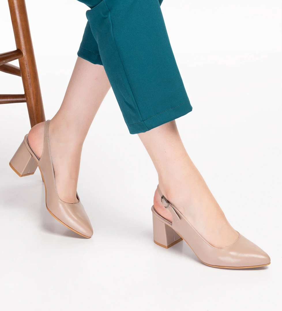 Gondol Kundura Gondol Kadın Hakiki Deri Klasik Topuklu Ayakkabı şhn.0034 model görseli