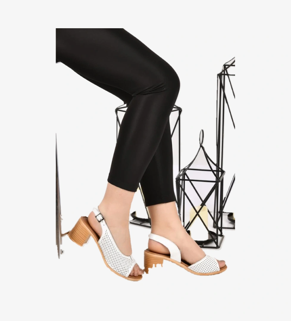 02189 5 Cm Topuklu Kadın Deri Sandalet Ayakkabı