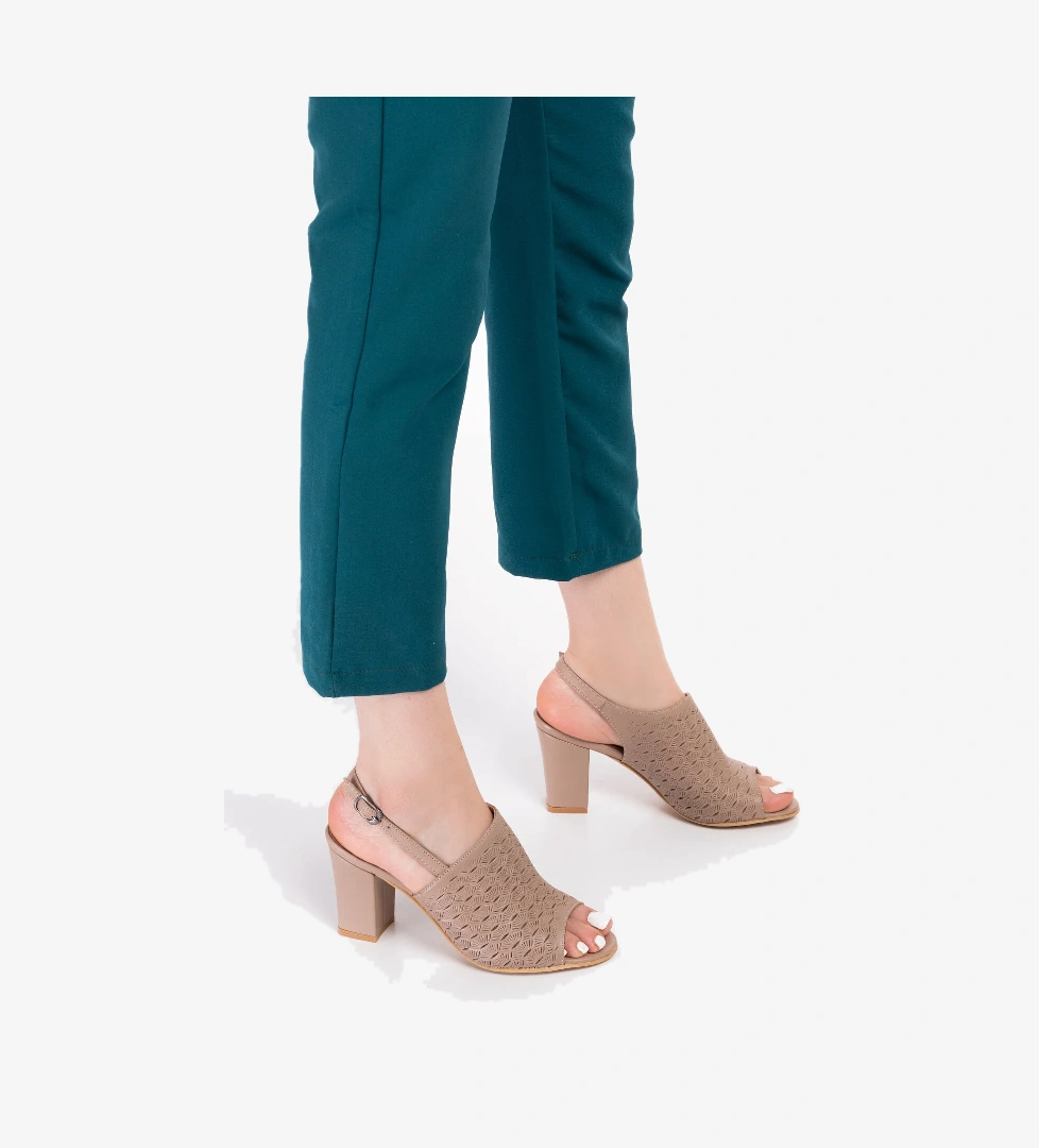 Gondol Kadın Hakiki Deri Lazer Kesim Klasik Topuklu Ayakkabı şhn.835