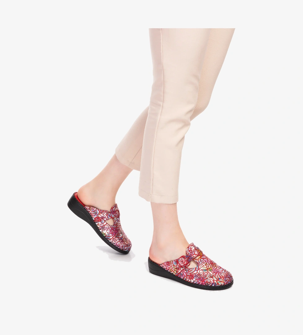 Gondol Kadın Hakiki Deri Ortopedik Sabo Terlik yprk.707