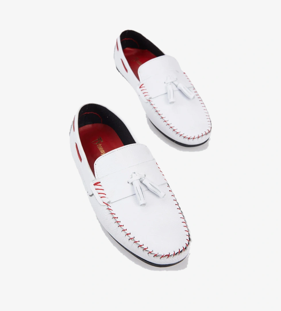 Erkek Beyaz Önü Püskül Detaylı Rahat Kalıp Hakiki Deri Loafer