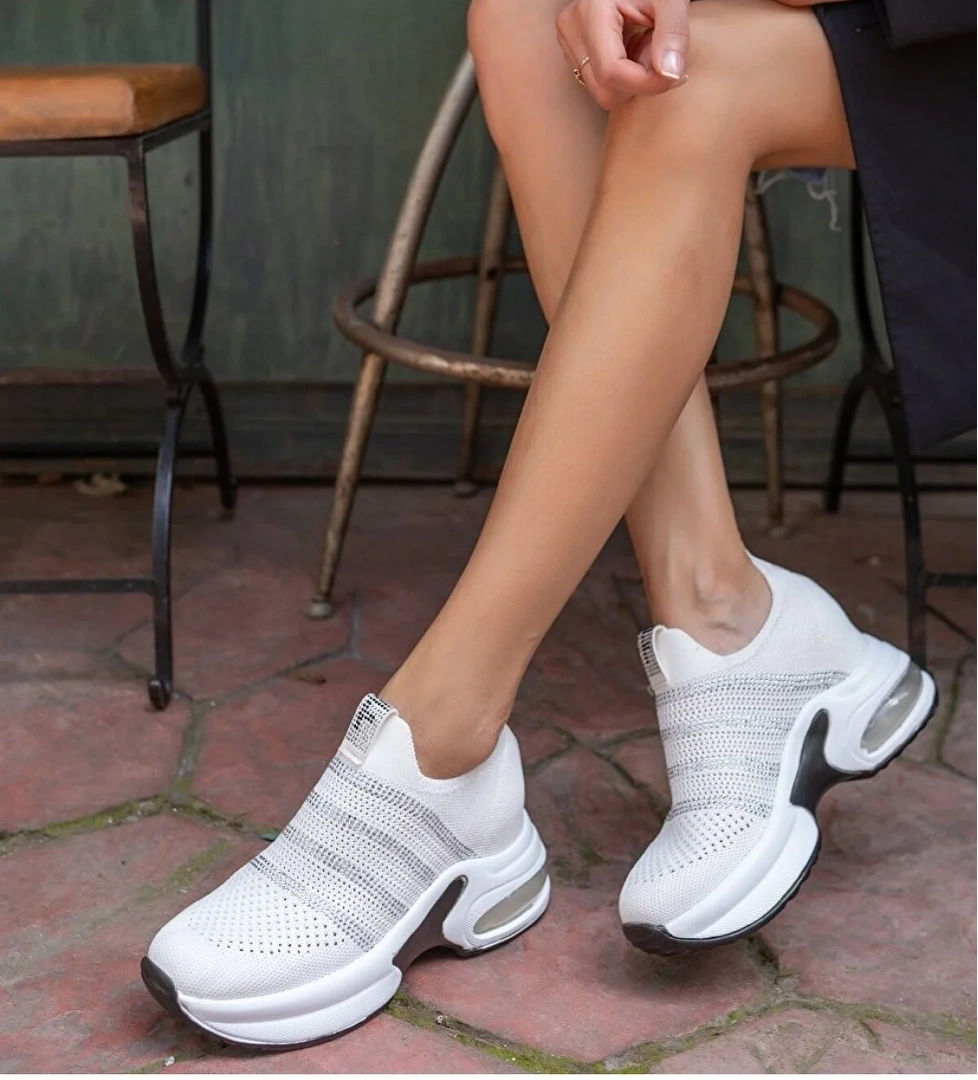 Kocamanlar 486401 Sneaker Gizli Topuk Kadın Spor Ayakkabı model görseli