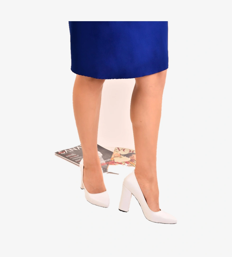 Odesa Ayakkabı Kadın Siyah Yüksek Kalın Topuklu Klasik Ayakkabı model görseli