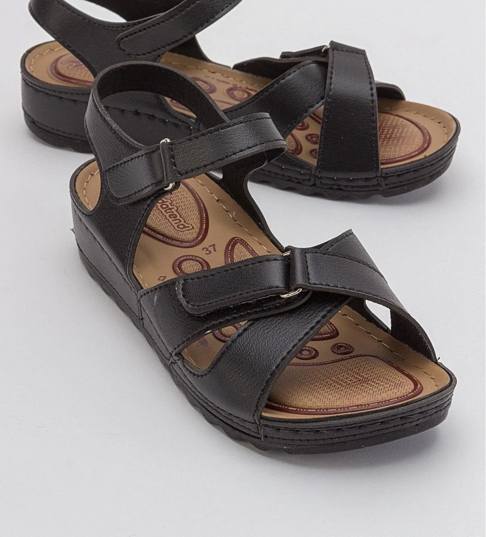 Kadın Cırtlı Sandalet SİYAH