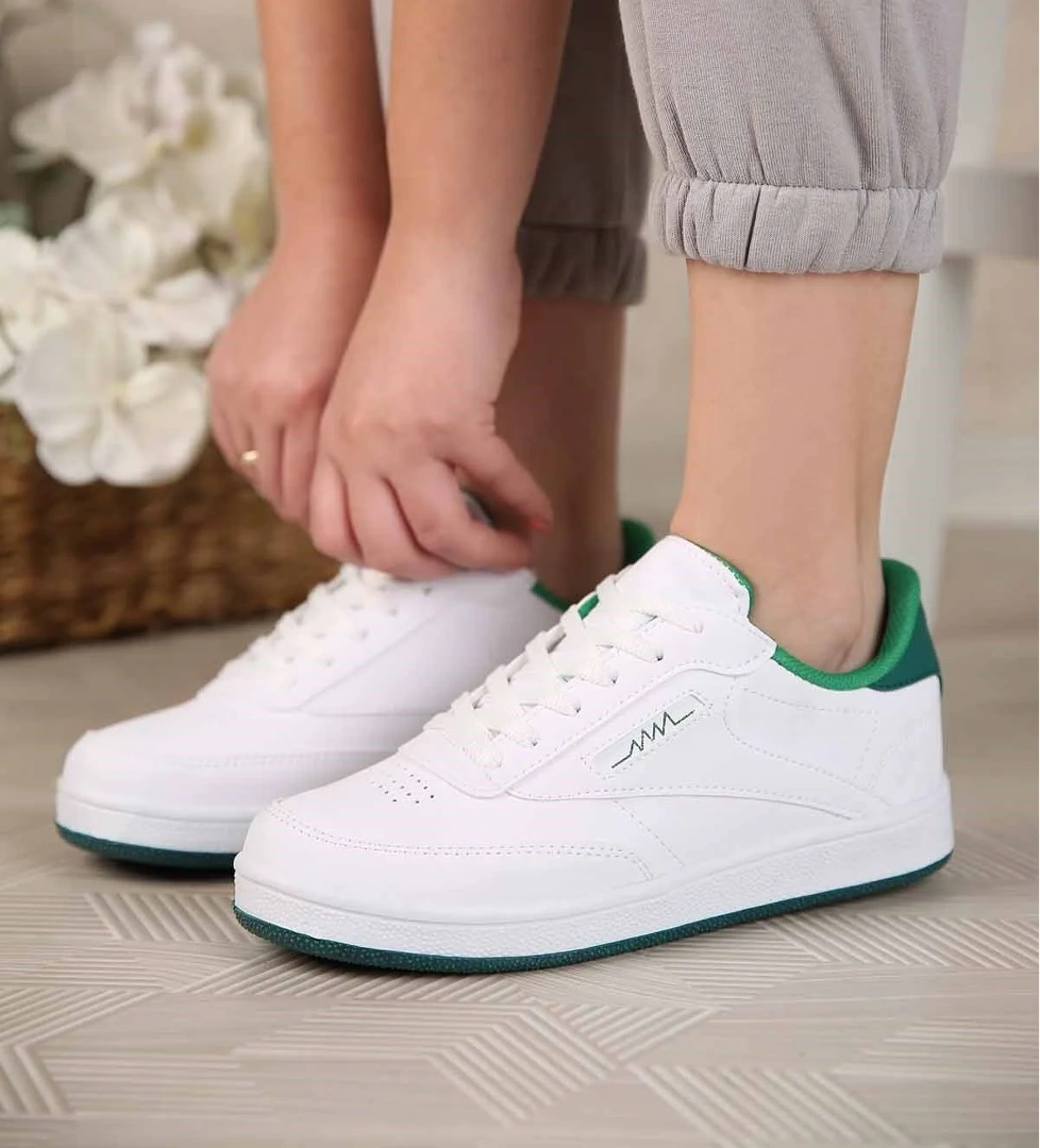 Kadın Bağcıklı Spor Ayakkabı BEYAZ YEŞİL