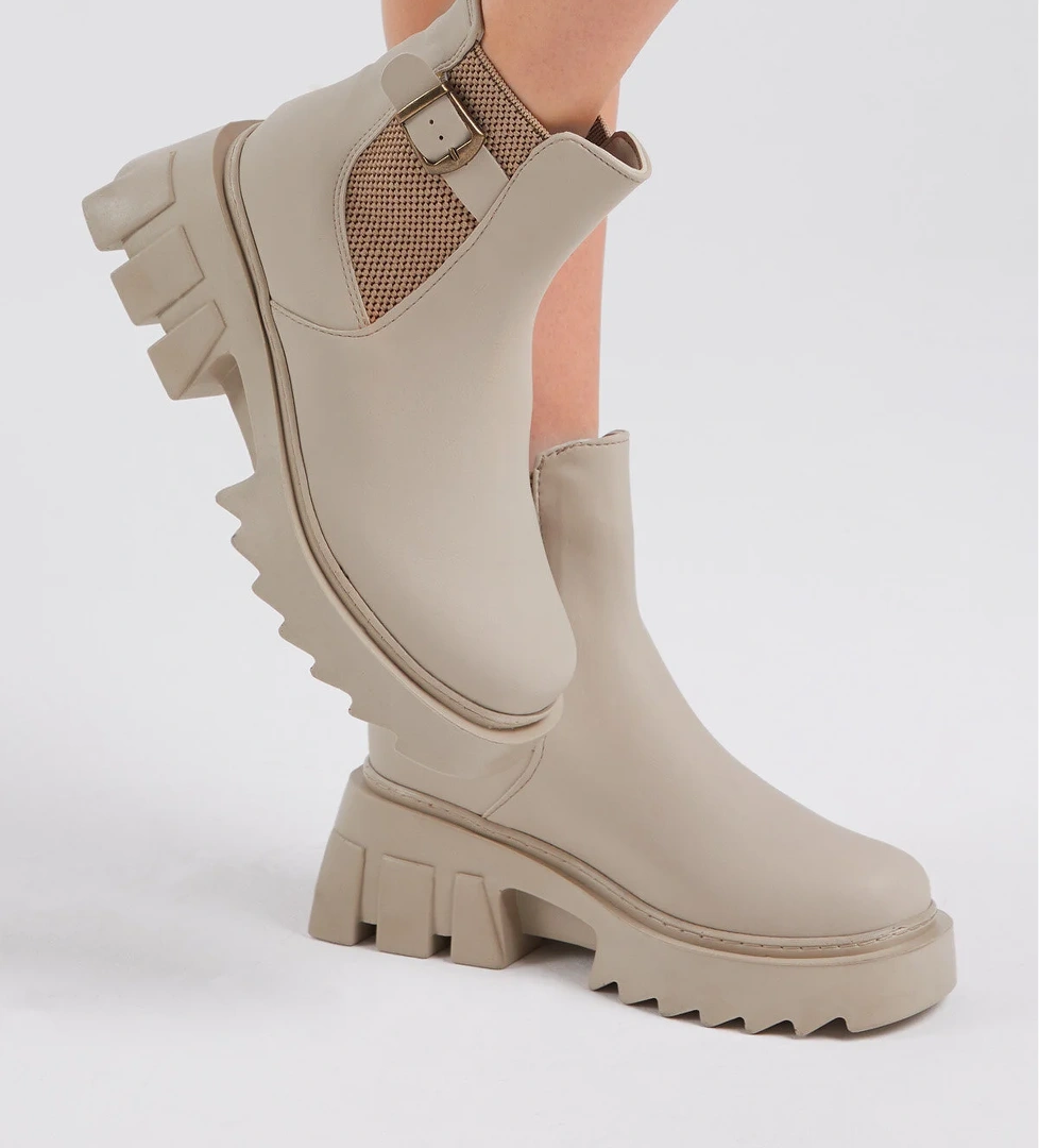 Kadın Krem Cilt Lastikli Tokalı Rahat Kalıp Bot