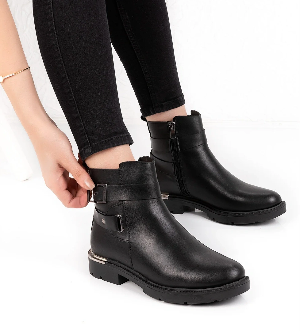 Gondol Hakiki Deri Metal Topuk Detaylı Bot dgn.701