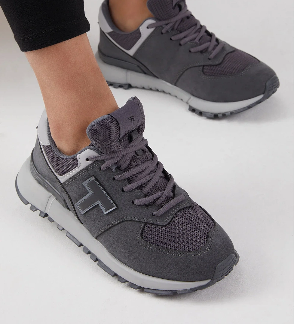 Unisex Füme Kaymaz Eva Taban Bağcıklı Spor Ayakkabı