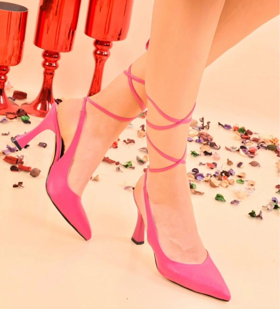 Kadın Bilekten Bağlamalı Kadeh Ökçe Klasik Topuklu Ayakkabı Stiletto