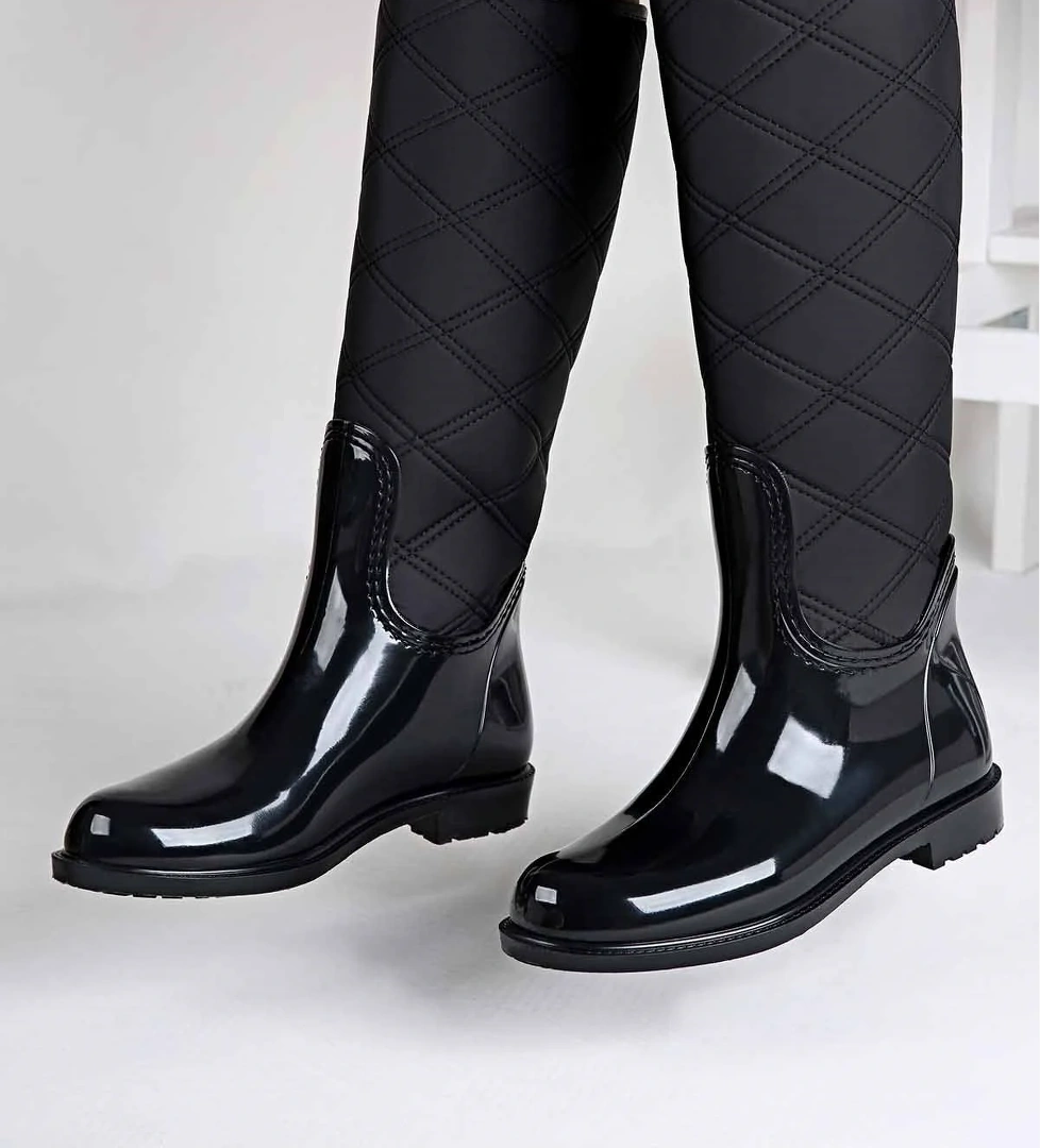 Ccway Kadın Kapitoneli Yağmur Çizmesi SİYAH model görseli