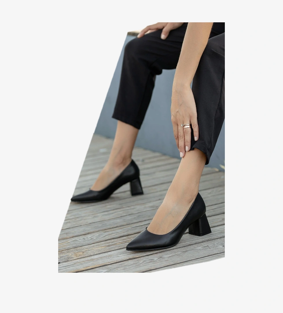 Kadın Topuklu Ayakkabı SİYAH CİLT