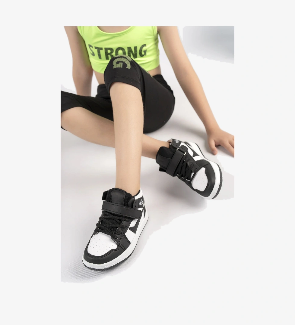 ÇOCUK BİLEKLİ SNEAKERS - Görsel 1