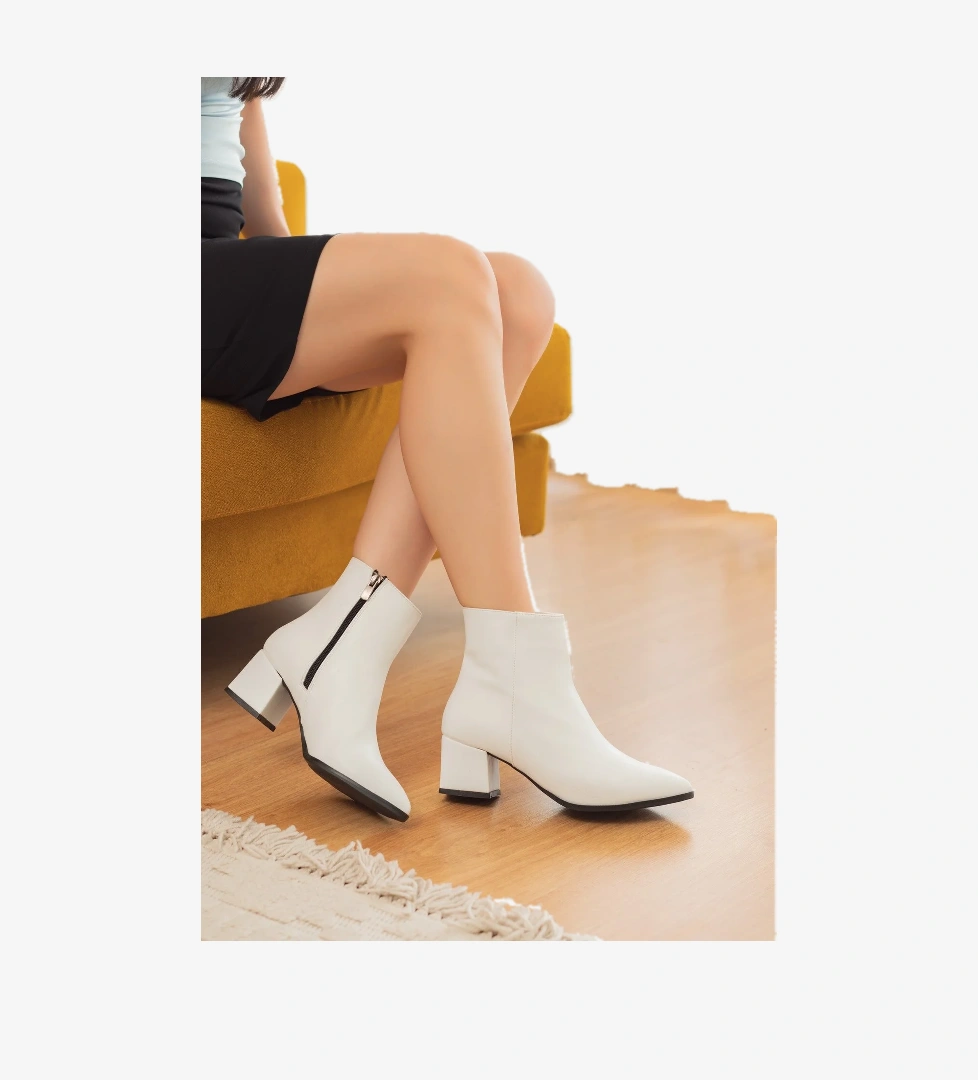 Asper Beyaz Deri Topuklu Günlük Kullanım Kadın Botu