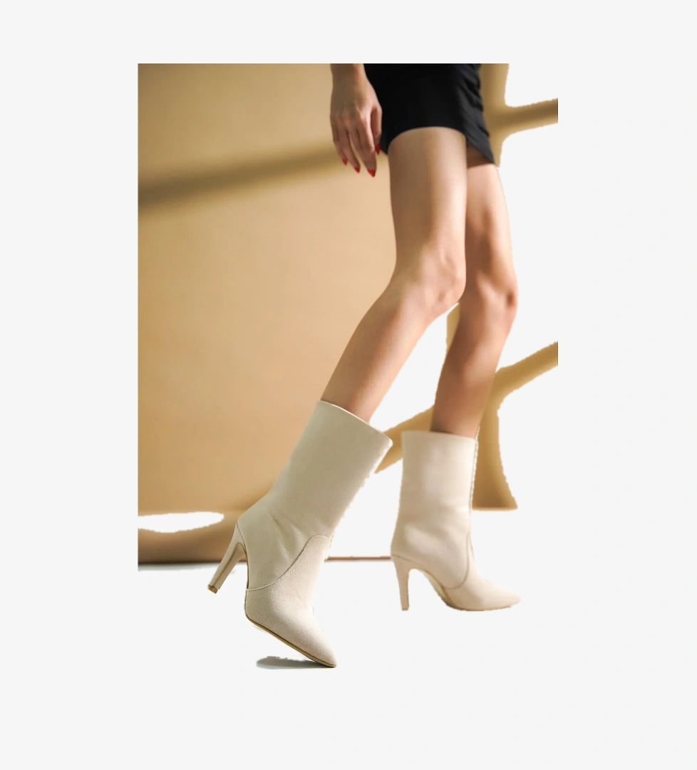 Seem Bej Süet Topuklu Günlük Kullanım Kısa Çizme