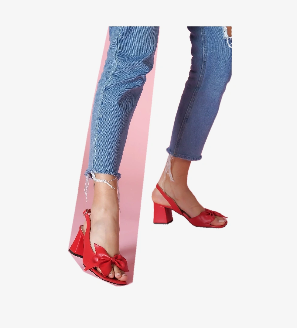 Ribbo Kırmızı Fiyonklu Topuklu Sandalet