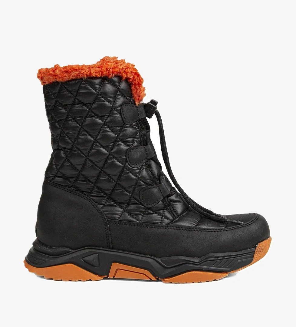 Benetton | Bn-30394 - 3256 Siyah Kadın Bot model görseli