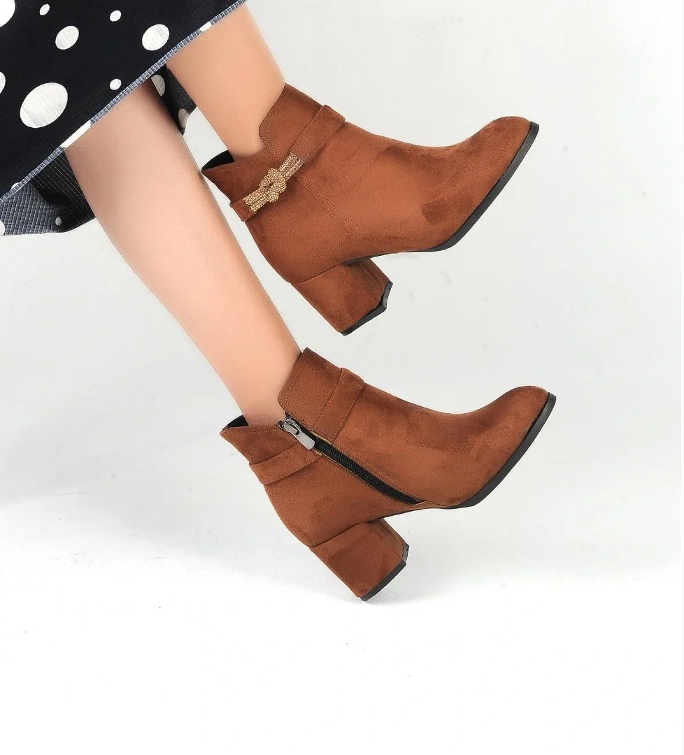 Ayakcenter 22-B18 Süet Ayışığı 5 Cm Topuklu Kadın Bot model görseli