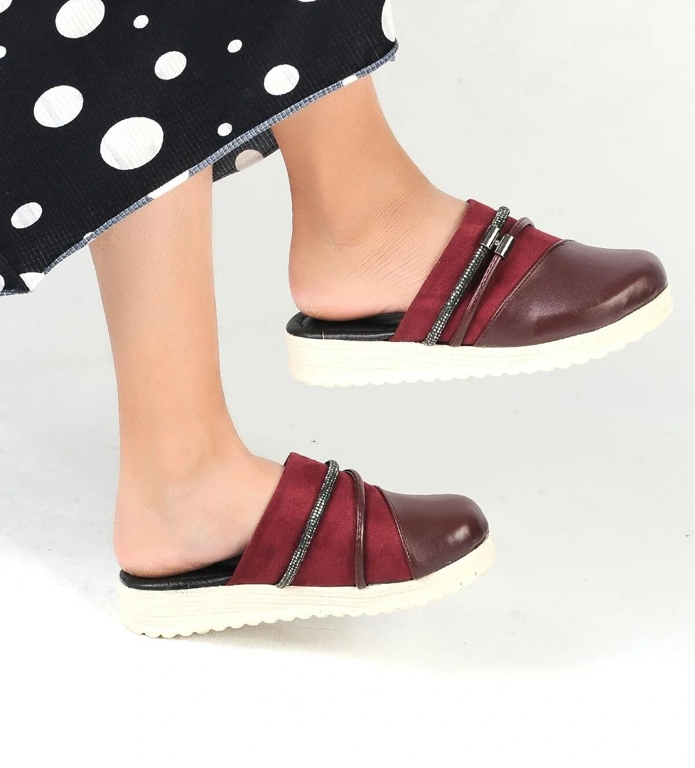 Poliva 4555 Kadın Kapalı Günlük Terlik model görseli