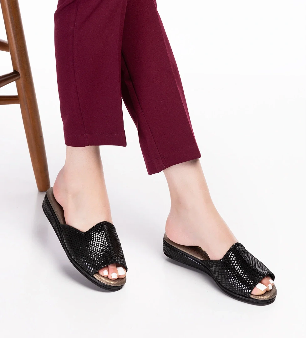 Gondol Kadın Hakiki Deri Şık Rahat Ev Terliği kayaş.132