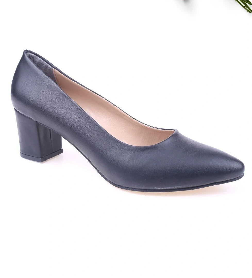 Ceylan CV100 Kadın Günlük 6 cm Topuklu Cilt Ayakkabı model görseli