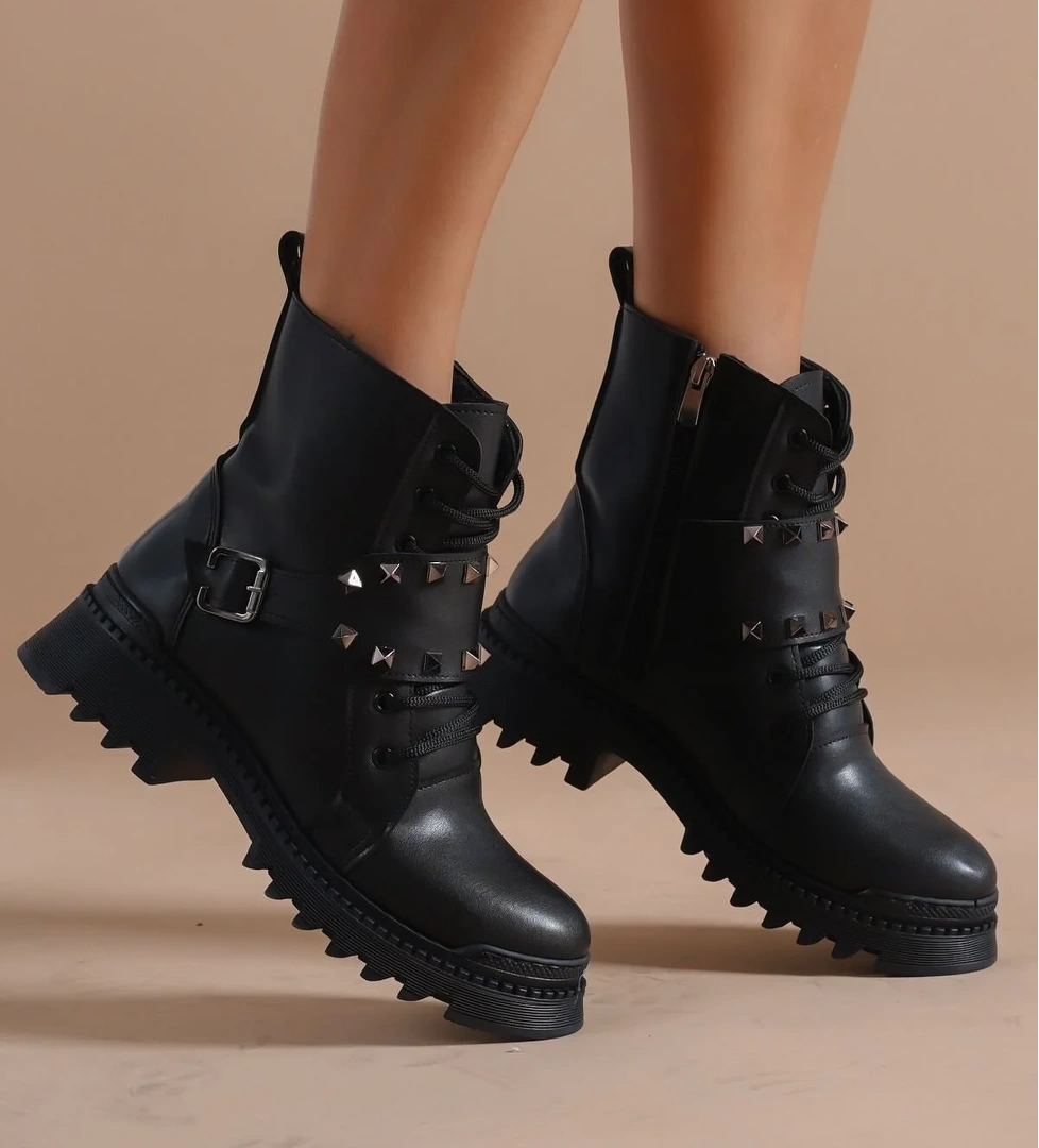 Feles Zımba Toka Detaylı Postal Kadın Bot model görseli