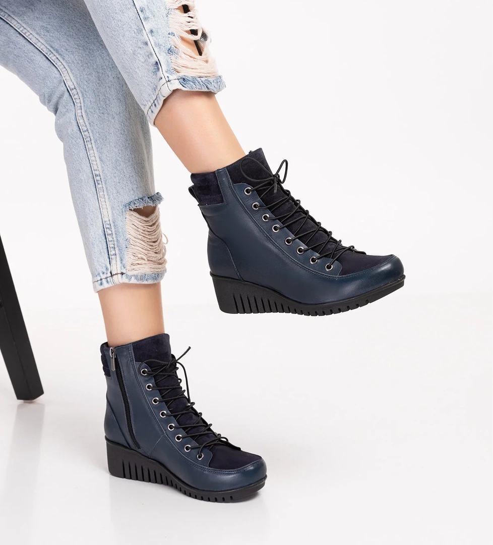 Gondol Kadın Hakiki Deri Kaymaz Dolgu Topuk Fermuarlı Bot esfa.2451