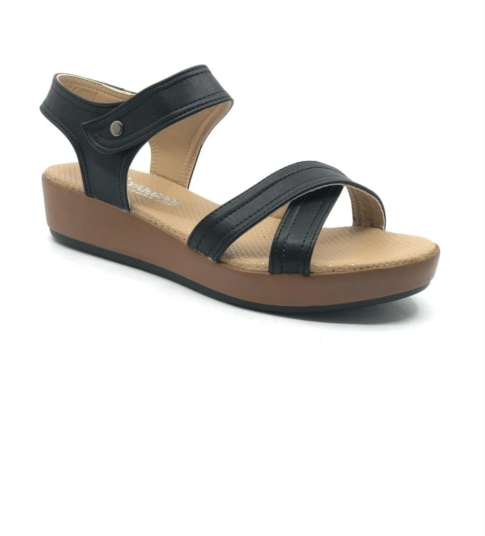 Ayakdaş 1017 Düz Taban Sandalet Çapraz Bantlı Kadın Ayakkabı model görseli