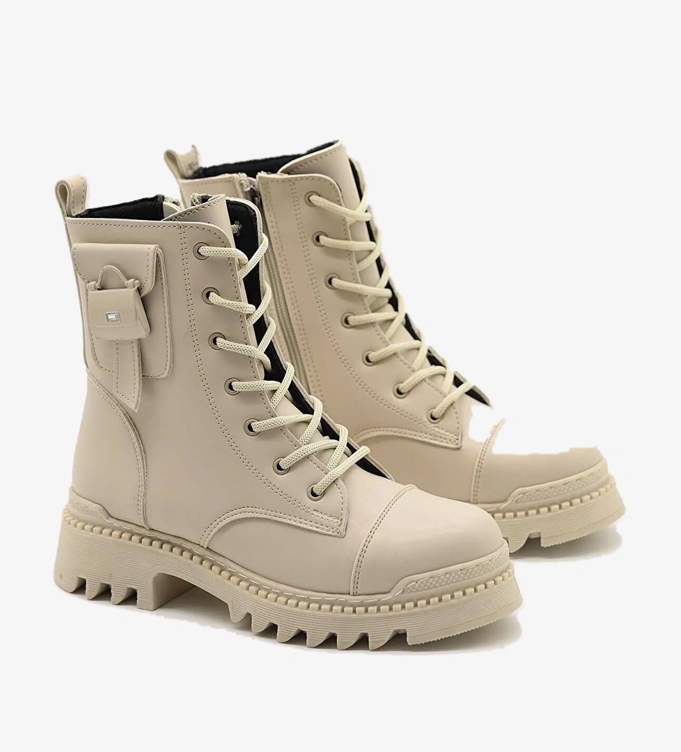 Feles Çanta Dekolteli Kadın Postal Bot model görseli