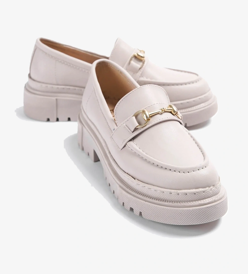 Ferrera Bej Gold Tokalı Deri Günlük Kullanım Loafer Kadın Ayakkabı