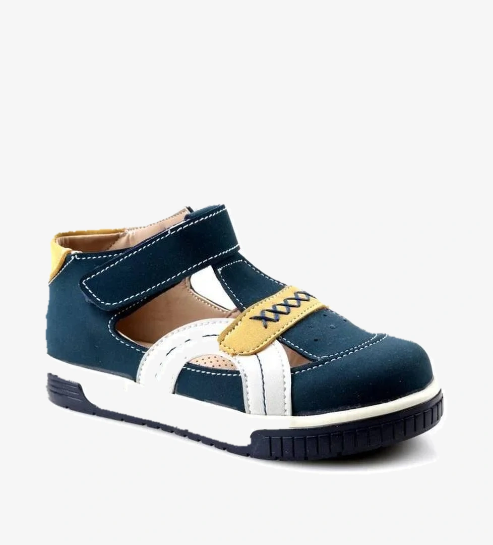 Arzen 4015 Önü Kapalı Erkek Çocuk Bebe Sandalet Ayakkabı model görseli