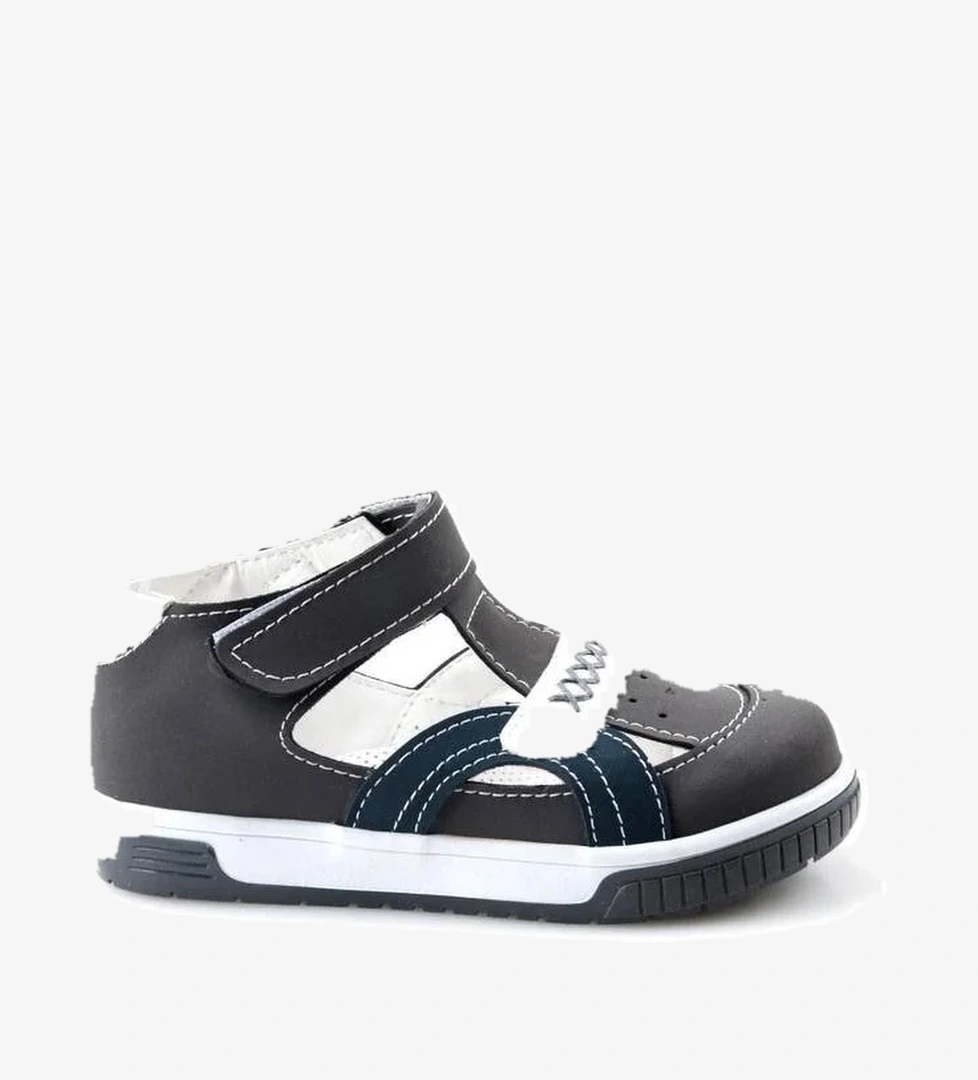 4015 Önü Kapalı Erkek Çocuk Bebe Sandalet Ayakkabı