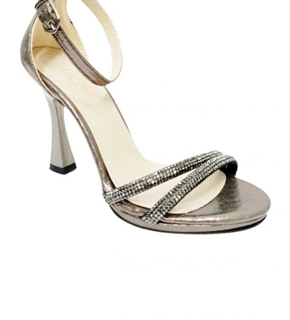 Gizem 803 Parlak Deri Kare Topuk Taşlı Kadın Sandalet - Görsel 1