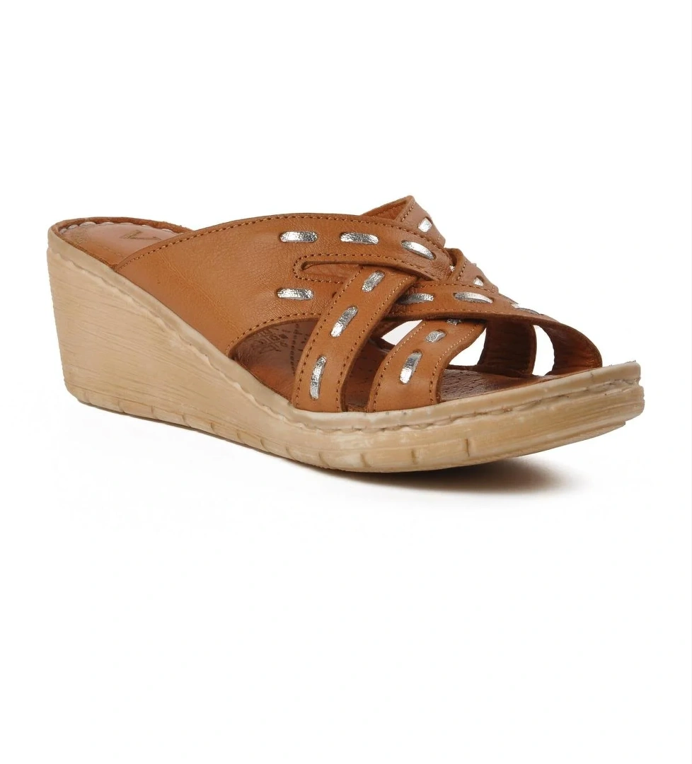 Voyager Taba Hakiki Deri Dolgu Topuk Kadın Terlik 9227 model görseli