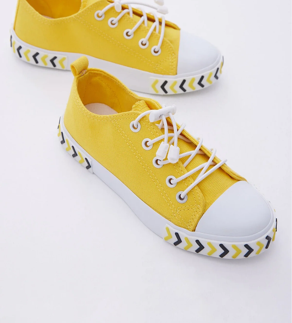 Çocuk Unisex Sarı Rahat Kalıp Ok Detaylı Lastik Bağcıklı Kumaş Spor Ayakkabı - Görsel 1