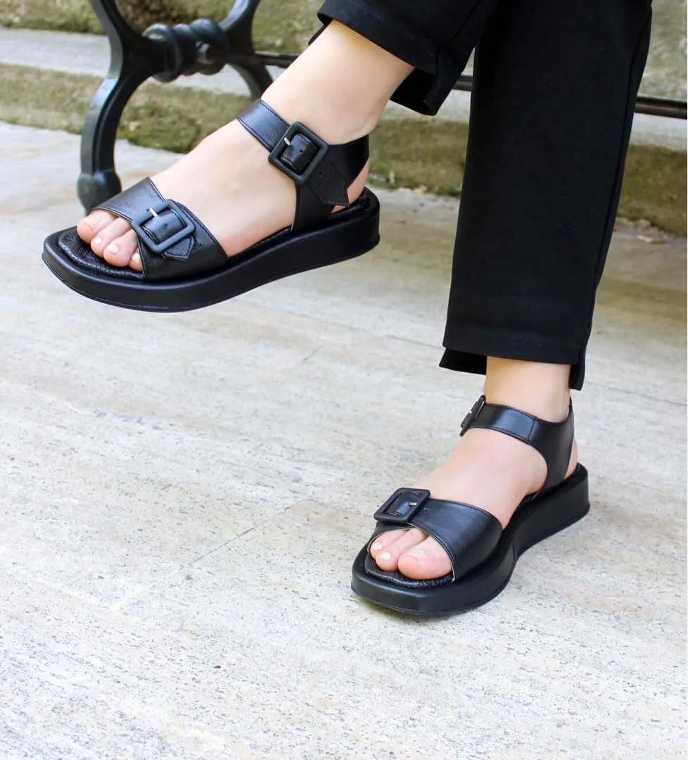 Fast Step Hakiki Deri Kadın Klasik Sandalet 710za150 model görseli